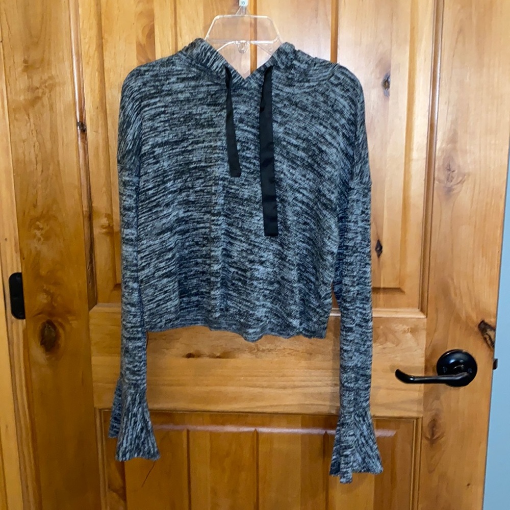 Cropped hoodie